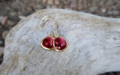 Fuchsia Faceted Glass Drop Earrings